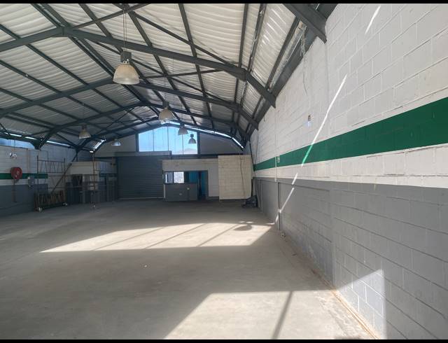 141M² RETAIL TO LET IN TOKAI